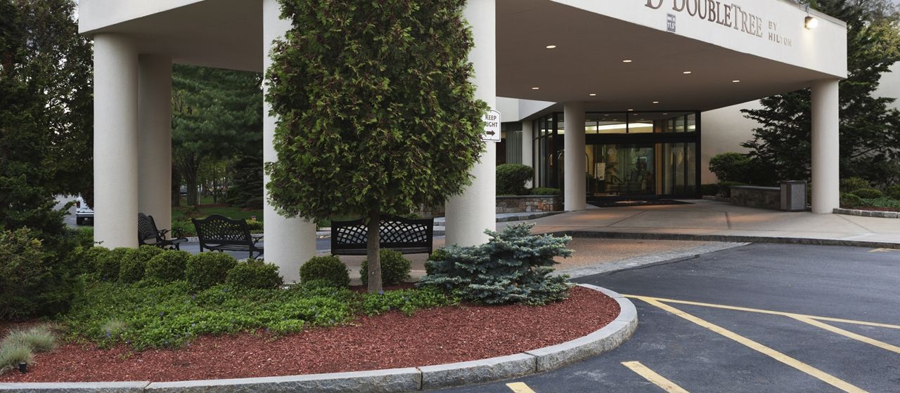 Doubletree By Hilton Hotel Boston - Bedford Glen Eksteriør billede