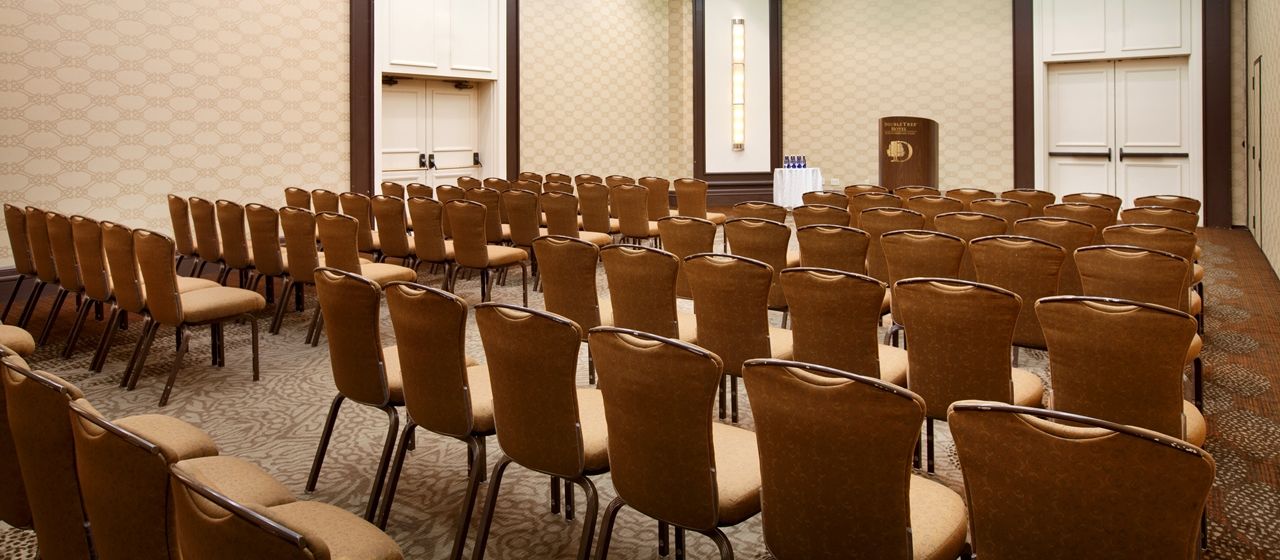 Doubletree By Hilton Hotel Boston - Bedford Glen Eksteriør billede