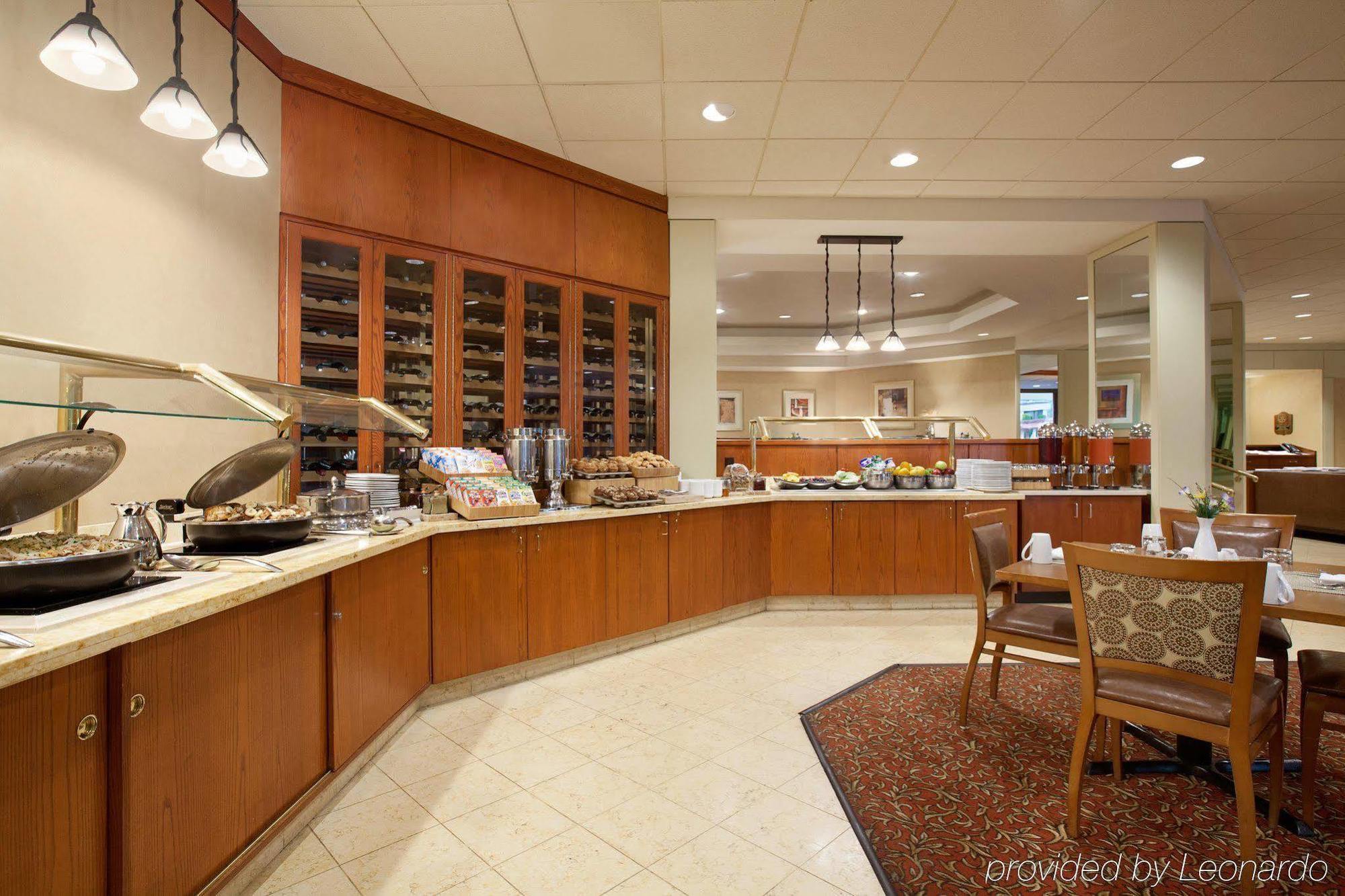 Doubletree By Hilton Hotel Boston - Bedford Glen Eksteriør billede