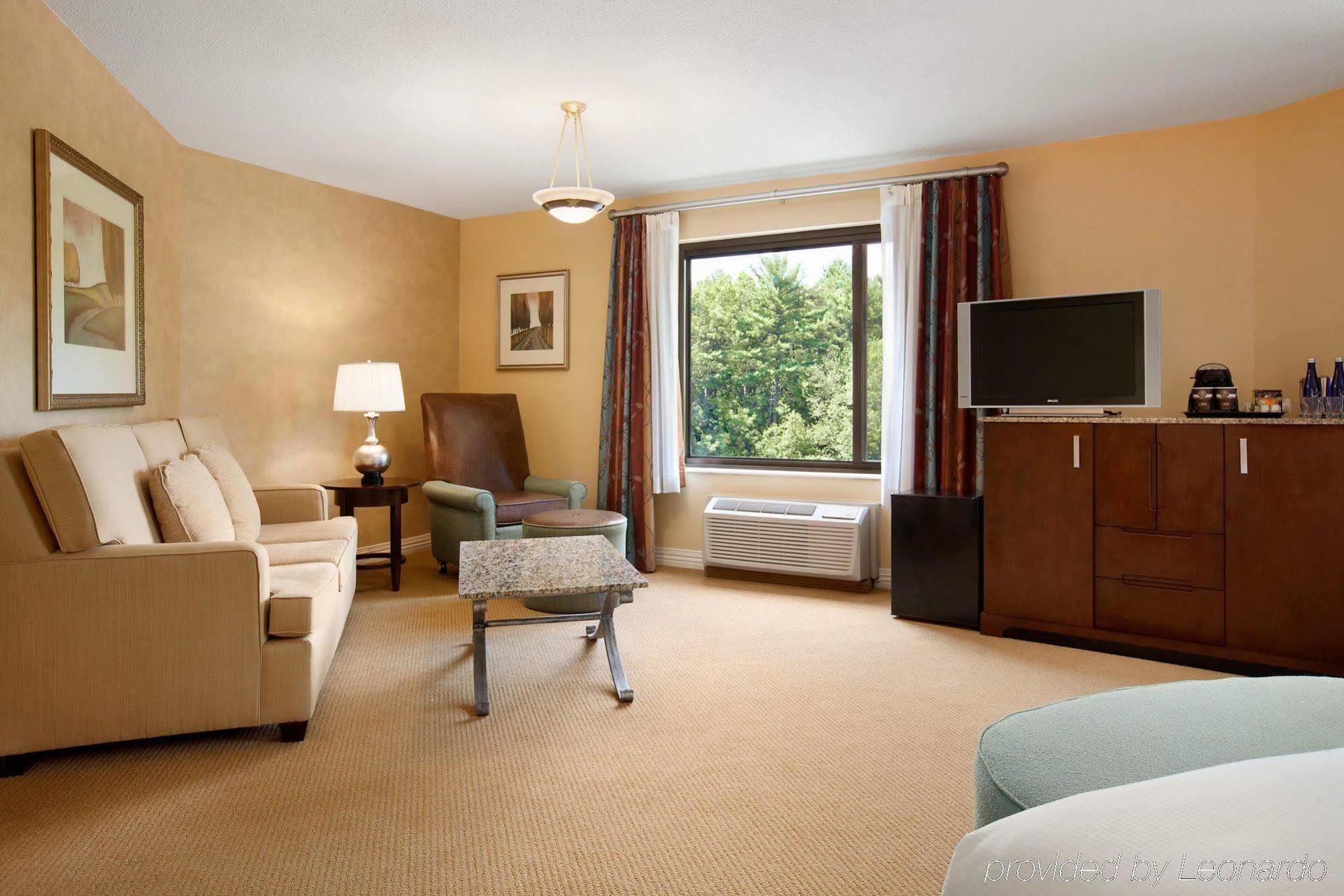 Doubletree By Hilton Hotel Boston - Bedford Glen Eksteriør billede